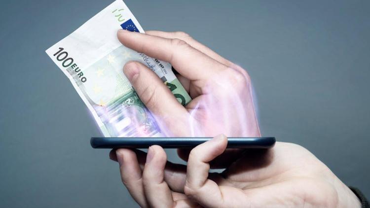 Akıllı telefonlar için 210 milyar euro harcadık