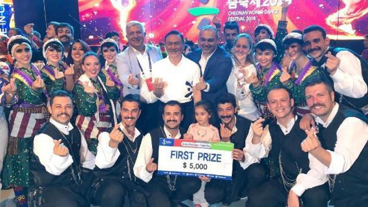 Türk Halk Oyunları Topluluğundan dünya birinciliği