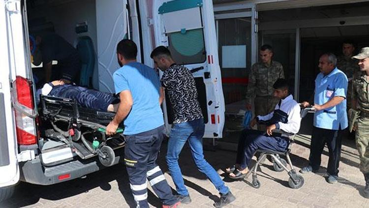 Gaziantepte askeri araç devrildi: 2 yaralı