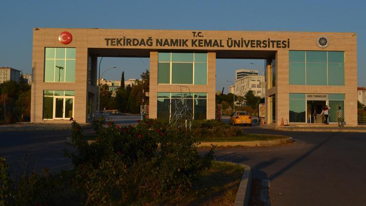 Namık Kemal Üniversitesinin depremde hasar gören binası boşaltıldı