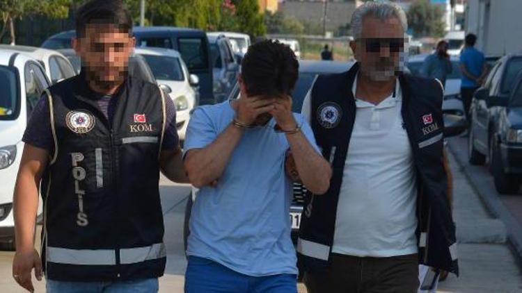 Adanada FETÖ operasyonu: Meslekten ihraç edilen öğretmen yakalandı