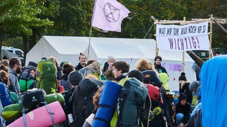 Aktivistler en büyük eyleme hazırlanıyor Berlin, Londra, Paris...