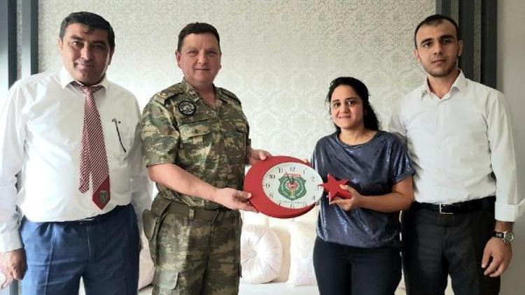Albay Sancaktar, şehit ailelerine ziyaretlerini sürdürüyor