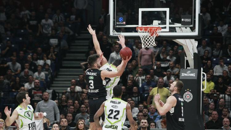 Partizan NIS: 93 - TOFAŞ: 80