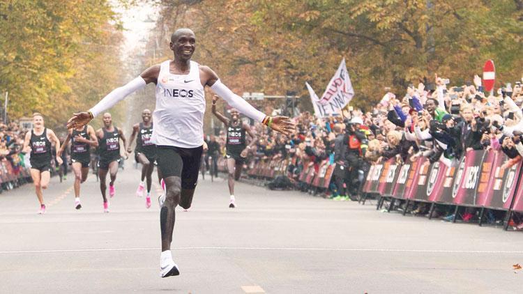 Teknoloji destekli maraton rekoru