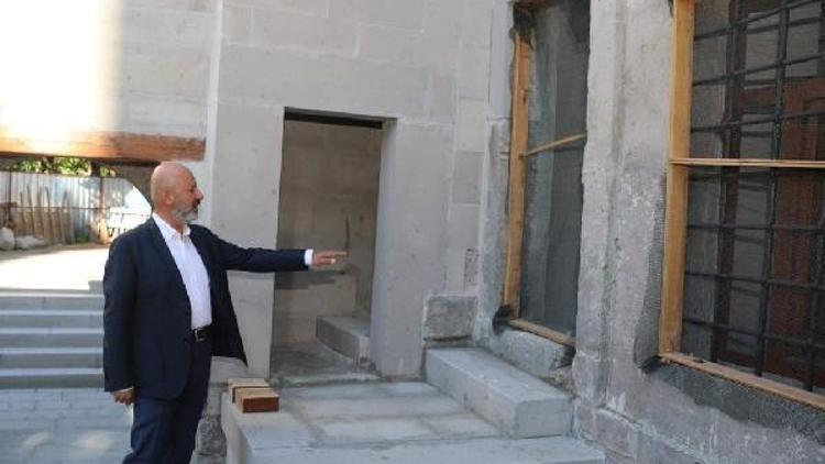 Kocasinan Belediyesi, 2 asırlık tarihi camiyi restore etti