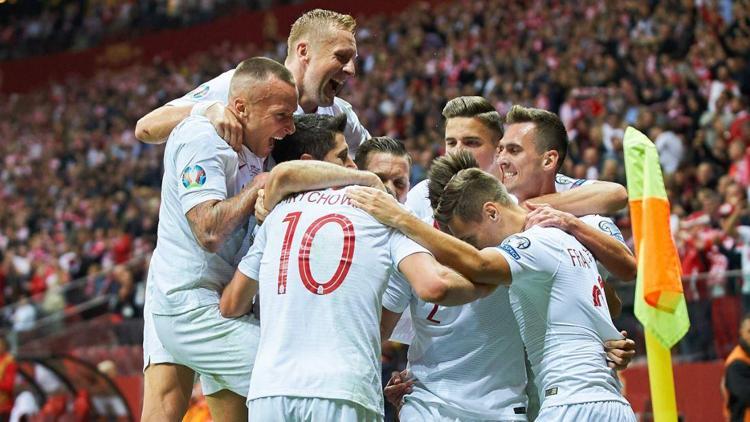 Polonya, EURO 2020 finallerine katılmayı garantiledi