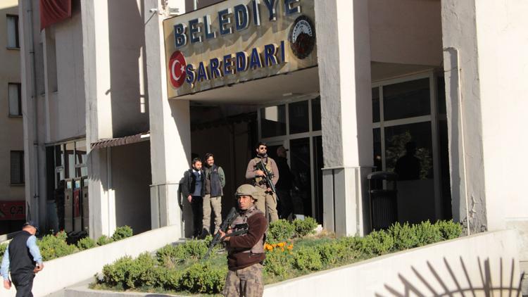 Son dakika... HDPli 4 belediye başkanı gözaltına alındı