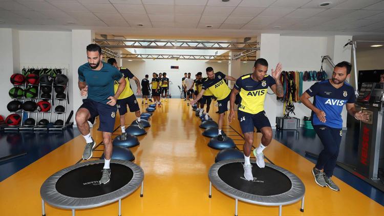 Fenerbahçede salonda kuvvet çalıştı