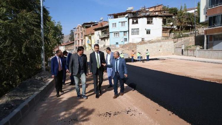Başkan Eroğlu, yol genişletme çalışmalarını inceledi