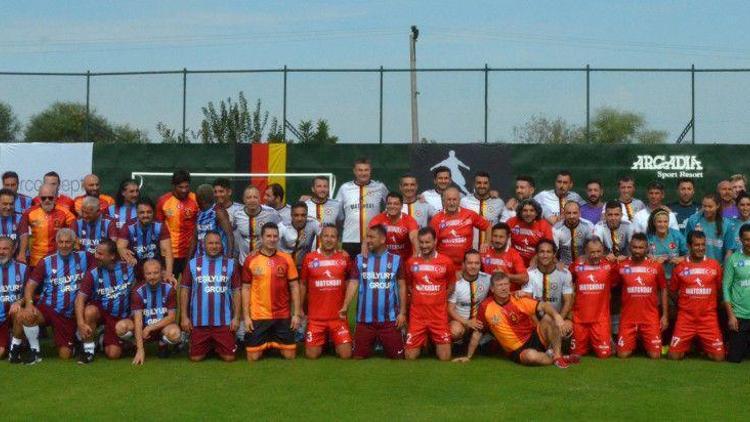 Türk-Alman Dostluk Günü Futbol Turnuvası başladı Deniz Barış, Tanju Çolak...