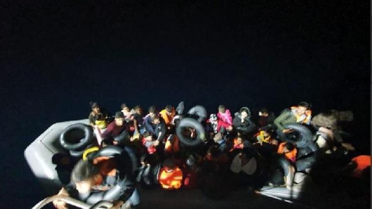 İzmirde 378 kaçak göçmen yakalandı