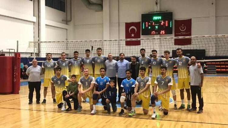 Konya Büyükşehir Belediyesi voleybol takımı, galibiyetle başladı