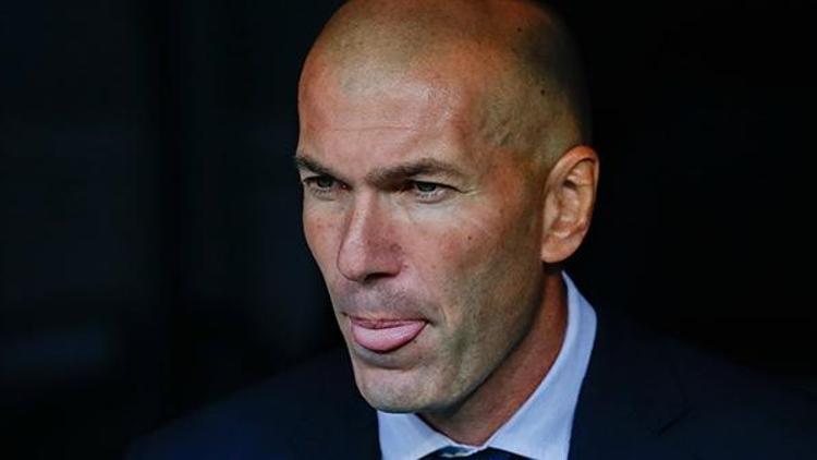 Son Dakika: Real Madrid Zinedine Zidane ile yollarını ayırdı