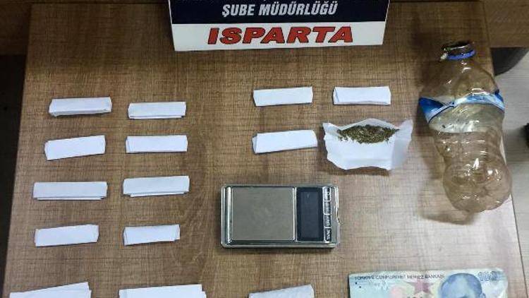 Ispartada uyuşturucu operasyonlarında 5 tutuklama