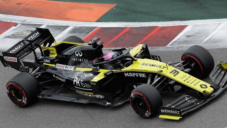 Formula 1de Renault diskalifiye edildi
