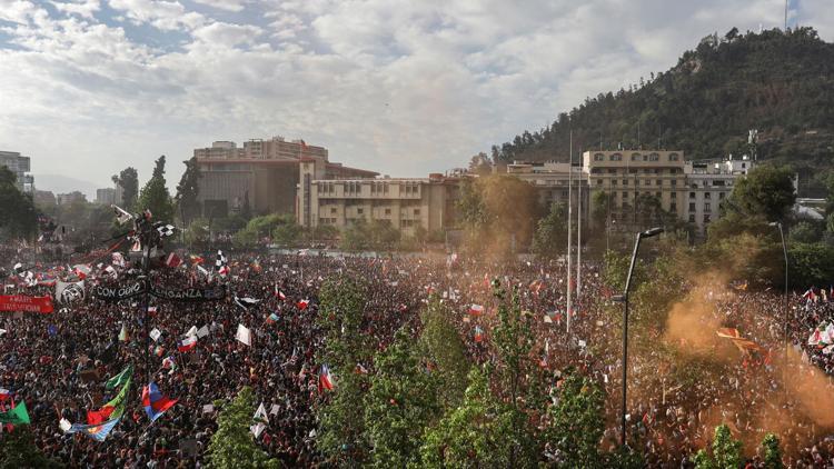 Şili tarihinin en büyük protestosu 7. gününde