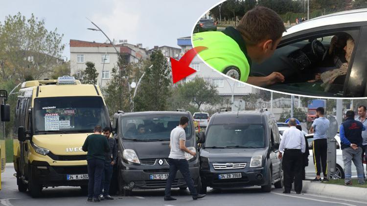 Trafik polislerine ve girilmez tabelasına rağmen ters yöne girdiler