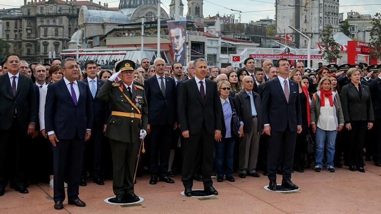 Taksimde  29 Ekim töreni