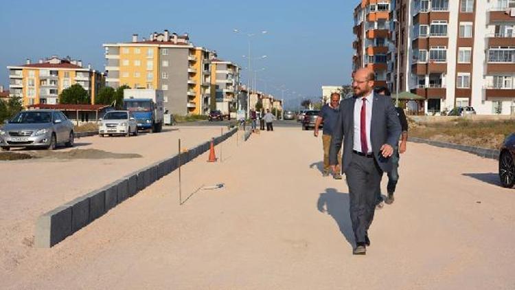 Başkan Özcan, yol yapım çalışmalarını inceledi