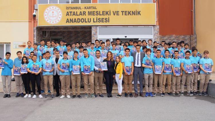 Meslek lisesi öğrencilerine kitap