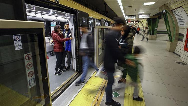 İstanbulda hangi metrolar sabaha kadar çalışacak 29 Ekimde otobüsler kaça kadar ücretsiz