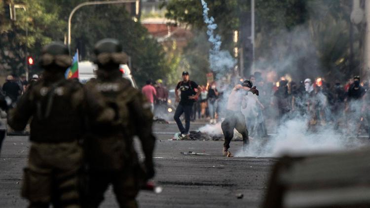 Şilideki gösterilerde bugüne kadar 20 kişi hayatını kaybetti