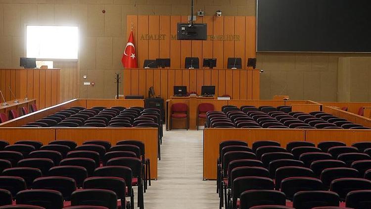 FETÖ davalarına bakan mahkeme başkanı aracıyla giderken sıkıştırılıp taciz edilmiş