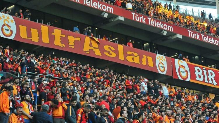 Galatasaray taraftarlarından futbol takımına destek çağrısı