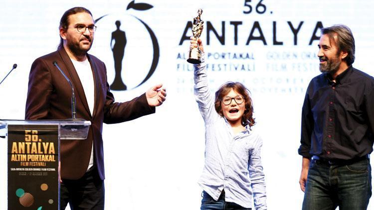 Antalya Altın Portakal Film Festivali’nde Bozkıra 10 ödül