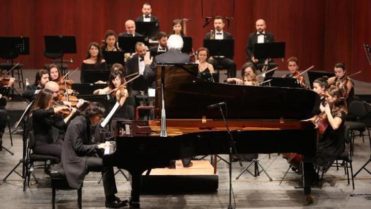 Piyanist Cem Babacan Senfoni Orkestrasının konuğu oldu