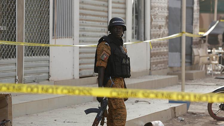 Burkina Fasoda askeri birliğe saldırı: Çok sayıda ölü