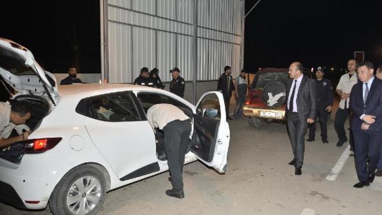 Adanada asayiş uygulamasında 11 şüpheli yakalandı