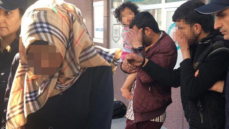 İkiz bebekleri ile 2 yaşındaki kızı terk eden anne - baba serbest