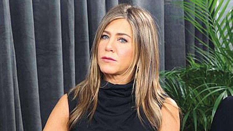 Aniston’dan itiraf: Ev kuşuyum