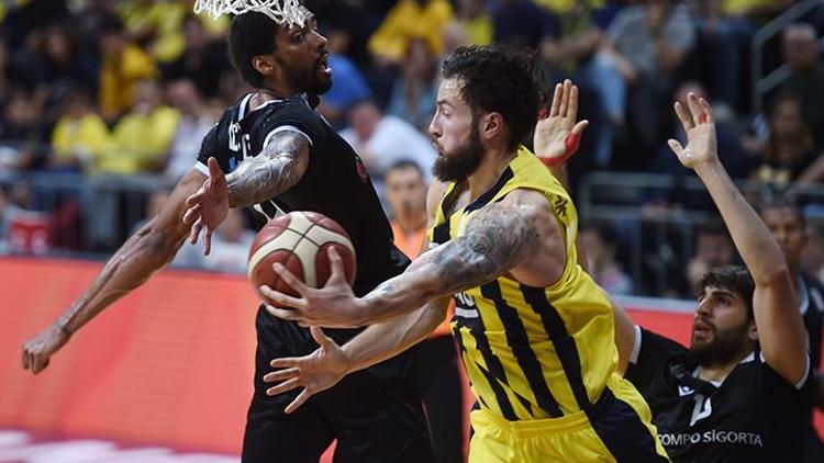 Basketbolda derbi maçta gülen taraf Fenerbahçe