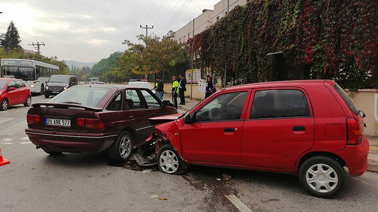 Muğlada trafik kazası: 2 yaralı