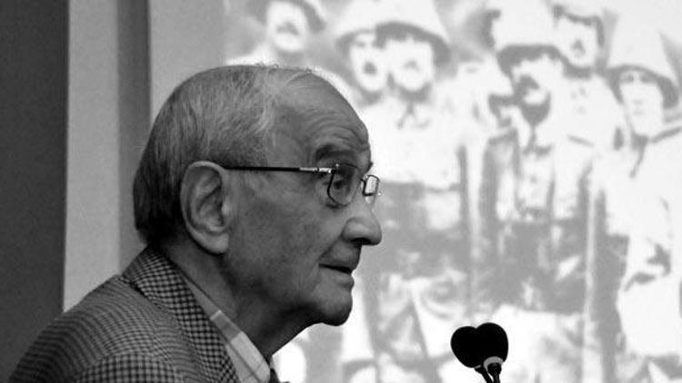 Mümtaz Soysal kimdir Eski Dışişleri Bakanı Prof. Dr. Mümtaz Soysalın biyografisi