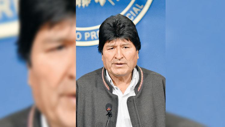 Bolivya’da istifa darbesi: Darbe gibi