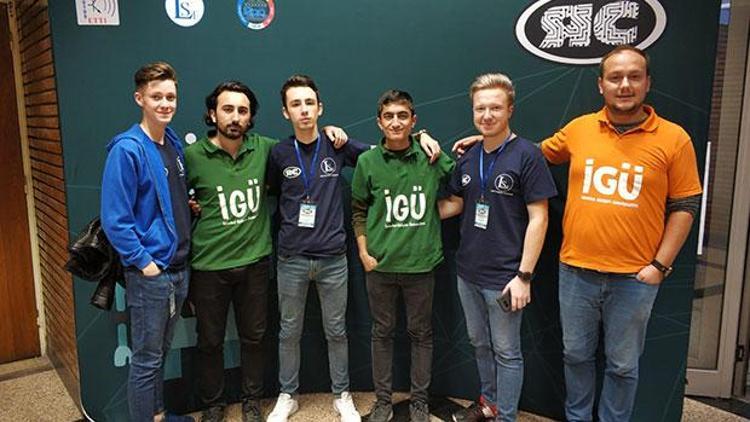 Türk ekip ‘Robot Şampiyonası’ndan ödülle döndü