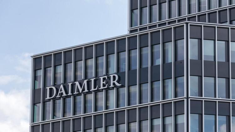 Alman otomotiv üreticisi Daimler, işçi çıkararak tasarrufa gidecek