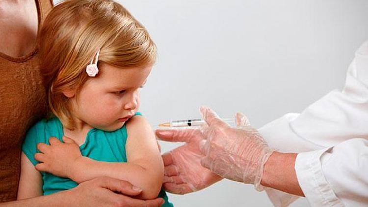 Kızamık aşısı zorunlu oldu
