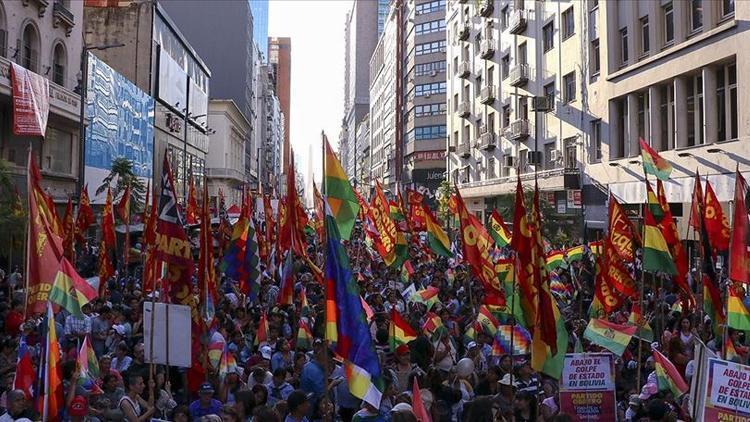 Arjantinde Moralese destek gösterisi