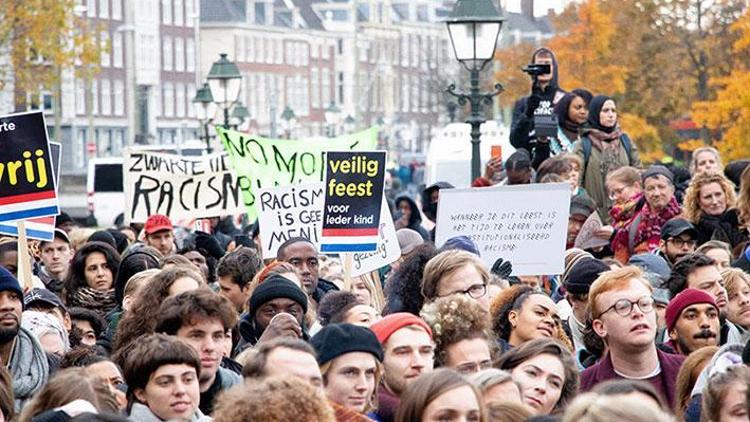 Hollanda’da ırkçılık karşıtı protesto