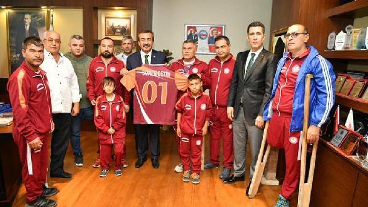 Altın Koza Ampute Futbol Takımı, Başkan Soner Çetin’i ziyaret etti