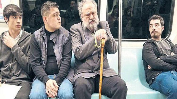 Metroda arya söyleyen Hakan Aysev: Ben de olsam korkardım