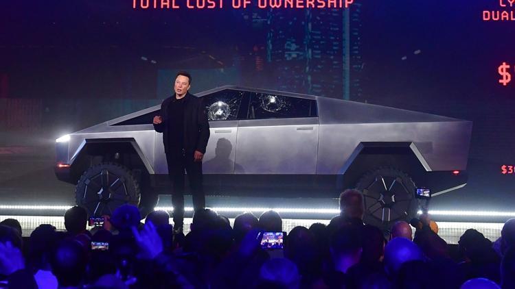 Teslanın Cybertruck tanıtımı skandal olmuştu Rekor sipariş geldi