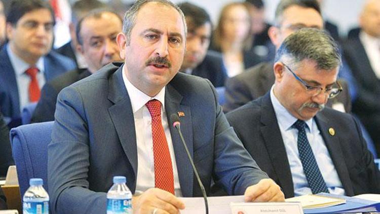 Yaşlı, hamile ve çocuklar cezalarını evde çekebilir