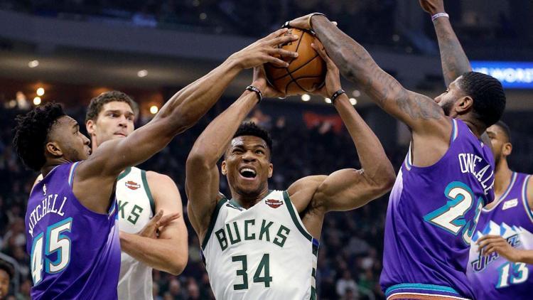 Antetokounmpo coştu, Bucks Jazzı devirdi