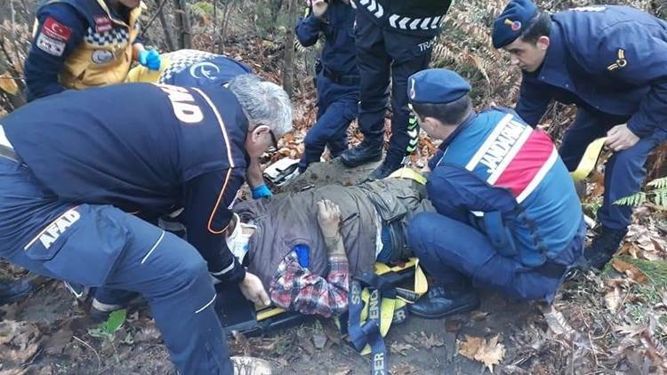 Kayıp olarak aranıyordu, uçurumda donmak üzereyken bulundu